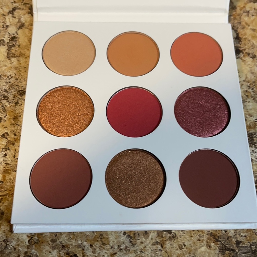 Kylie eyeshadow palette